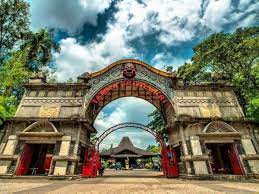 Check spelling or type a new query. 11 Spot Foto Di Solo Terkenal Paling Bagus Buat Kenang Kenangan Spot Foto Di Solo