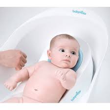Never leave your baby alone in the bath, not even for a second. Babymoov Aquasoft Baby Bath Support Ergonomic Newborn Support