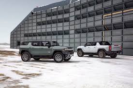 This 830 Horsepower Crab Walking Suv Will Be The Second Hummer Ev Damianna