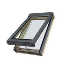Fakro Venting Laminated Skylight Fits Rough Opening 22 5 In X 26 5 In Actual 22 5 In X 26 75 In 68856 Products Laminated Glass Skylight Aluminium Cl
