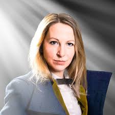 EdFringe17: Jenny Collier in Fantastic Beasts and Where to Find Jen by  Martin Walker