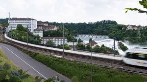 Contact 0848 44 66 88 (chf.08/min.) equipment and mobility at the station. Neue Haltestelle Neuhausen Rheinfall Und Vertikallift Planikum