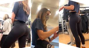 Nice Lululemon Bubble Booty in Black Leggings Candid Girls - candidarchives