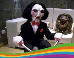 En segundo lugar, reeve también buscó contribuir a la búsqueda de la fórmula adecuada para que la ficción fuese creíble y coherente. Disfraz De Saw Juego Del Miedo Alquiler De Disfraces Disfraces Mf Alquiler De Disfraces