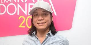 Rupst juga menunjuk bono daru adji dan abdee negara gitaris slank sebagai komisaris independen serta politikus perindro yang juga jubir kementerian bumn arya sinulingga. Abdee Slank Sudah Ajukan Permohonan Cerai Kepada Istri Sejak Oktober 2017 Kapanlagi Com