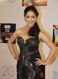 Image result for yami gautam in action jackson blue saree