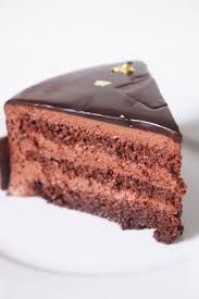 Entremets Chocolat Genoises Imbibees Mousse Au Chocolat Et Glacage Miroir Recette Olivia Mousse Au Chocolat Gateau Mousse Chocolat Gateau Genoise Chocolat
