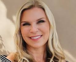 Tracy Basso's Instagram, Twitter & Facebook