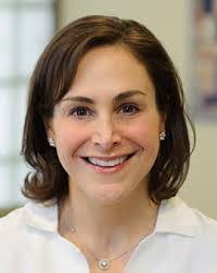 Rochelle Weiss's Instagram, Twitter & Facebook