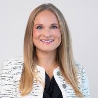 Lynne Bond's Instagram, Twitter & Facebook