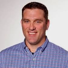 Stephen Lindsay's Instagram, Twitter & Facebook