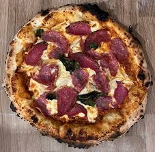 Supermarktscanner houdt voor duizenden producten. 12 Salami Milano Pizza Bella Mia Pizza