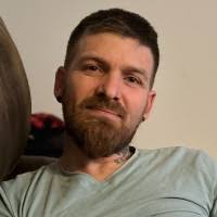 100+ perfiles de «Rollin»