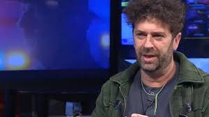 El músico roberto palo pandolfo, figura esencial del rock argentino desde los años '80, murió pandolfo, de 56 años, formó parte de la escena independiente del rock argentino en los '80 y '90 con. Znezygoq4ok Vm