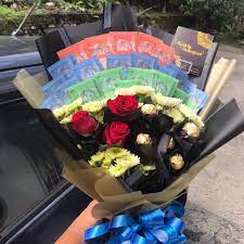 Bingung harus memberikan hadiah ulang tahun untuk istri tercinta, berikut ulasan lengkap yang membantu kamu memilih hadiah nah, kesempatan itu bisa kamu ambil nih sebagai hadiah untuk sang istri. Bouquet Bangi Hadiah Istimewa Buat Ayah Katanya Done Facebook