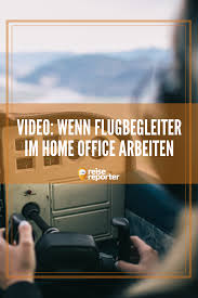 Video Wenn Flugbegleiter Von Zu Hause Aus Arbeiten In 2020 Flugbegleiter Flug Reederei