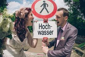 1 source for hot moms, cougars, grannies, gilf, milfs and more. Hochzeit Mit Hochwasser In Riesa Hochzeitsfotografen Grossenhain De Moderne Hochzeits Reportagen Und Fotografie In Grossenhain Meissen Riesa Deutschlandweit Buchbar