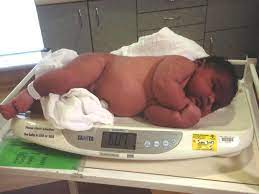 Muhammad akbar risuddin is thought to be the heaviest baby born to. Mama Gives Birth Naturally To 6kg Baby 2life Doula