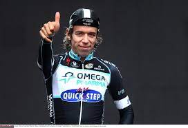 Rigoberto uran pulls on his. Uran Will Target Tour De France Giro D Italia Double In 2015 Cyclingnews