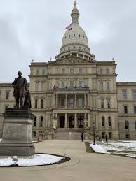 Capitol police cleared the scene of a bomb threat in the vicinity of the u.s. Police Arrest Man Accused Of Making A Bomb Threat At Michigan Capitol Building Wwmt