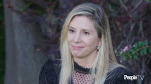 Mira katherine sorvino was born on september 28, 1967 in new york city, new york. Mira Sorvino Instilling Grit In Her Kids Amid Covid 19 Pandemic People Com