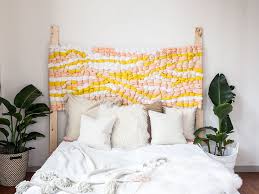 15 bedroom decorating ideas and design inspiration. Charming But Cheap Bedroom Decorating Ideas The Budget Decorator