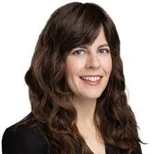 Lindsey Risinger's Instagram, Twitter & Facebook