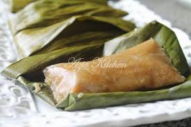 Daun pisang (dilayur dahulu) cara menyediakannya: Lepat Pisang Azie Kitchen
