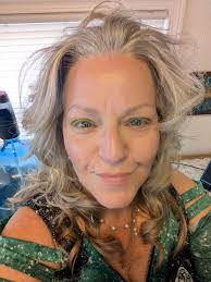 Mindy Phelps's Instagram, Twitter & Facebook