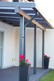 Ein Besonders Schones Terrassendach Der Marke Rexoclassic Aus Buchloe Hier In Der Seitenansicht Die Farbe Der Terrassendach Uberdachung Terrasse Pergola Dach