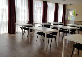 There are also many dining options in the city center, which serve a wide variety of local and regional dishes. Tagungen Im Hotel Dream Inn Regensburg Budget Stadthotel
