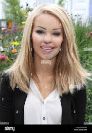 Katie piper -Fotos und -Bildmaterial in hoher Auflösung