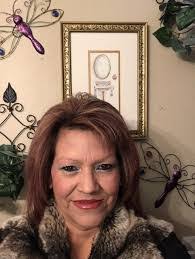 Lorrie Ruiz's Instagram, Twitter & Facebook