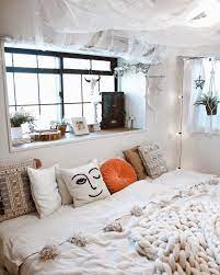 そろそろベッドルームも冬支度 素材感で作る ウィンターインテリア bed style ベッドルーム インテリア ベッドルーム おしゃれ