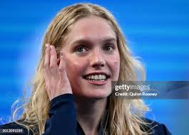 309 Claire Quinn Photos & High Res Pictures