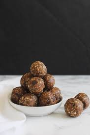Energy Balls Au Peanut Butter The Sunny Foodie Recette Energy Balls Recette Recette Dattes Alimentation