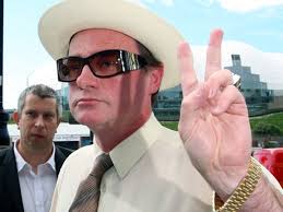 Antiques dealer jailed over stolen Shakespeare folio