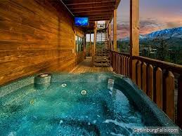 Gatlinburg Cabin Cherokee S Dream 6 Bedroom Smoky Mountains Cabins Gatlinburg Cabins Gatlinburg Cabin Rentals