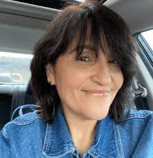 Jennifer Riegel's Instagram, Twitter & Facebook