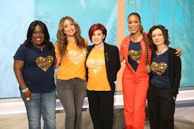 Gilbert has a father who works in the shoe business and a mother who works as an english teacher. The Talk Sara Gilbert Will Be Happy To Leave This Behind With Exit