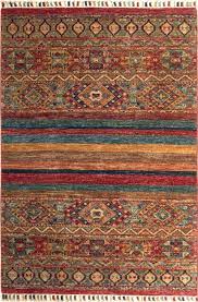 Diese teppiche sind handgeknüpft, mit naturfarben eingefärbt, aus schurwolle und verkörpern eine. Handgeknupfte Teppich Unikate Inspiration Sommerlad