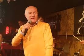 The two married on december 28, 2009. Hrvati Ne Slusaju Srpske Narodnjake A Svi Pisu O Smrti Pjevaca Kojeg Nitko Nije Cuo Vecernji Hr