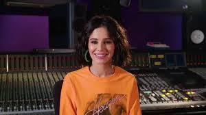 Singer cheryl cole arrives for the dld starnight at haus der kunst on january 25, 2010 in munich, germany. Cheryl Reveals Dramatic New Short Haircut In Promo Video For Her New Single