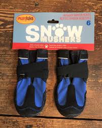 for two pairs of muttluks snow mushers snow mashers dog boots size 6 blue