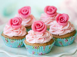 These techniques are simple and easy and your cupcakes will look just as good as the ones you buy from bakeries. How To Make A Rose Out Of Frosting