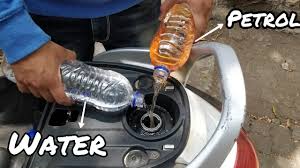 How to remove water if you should find it in your gas tank wether you left the fuel cap off before a rain or are just suffering from the hydroscopic nature. Water Petrol Mixing Youtube