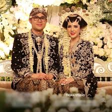 Model pakaian pengantin jawa modern. 5 Baju Pengantin Adat Jawa Tengah Sering Jalan