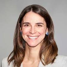 Lisa Fall's Instagram, Twitter & Facebook