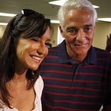 Charlie Crist's wife regains joint custody of her two girls