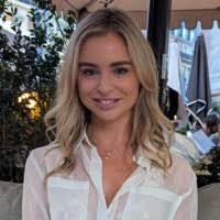 Sandra Cacioppo's Instagram, Twitter & Facebook